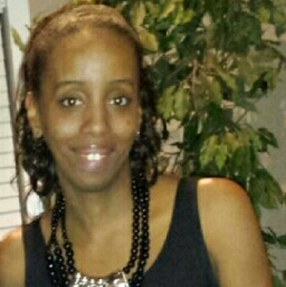 Meet your Posher, Danielle - Picture 1 of 1